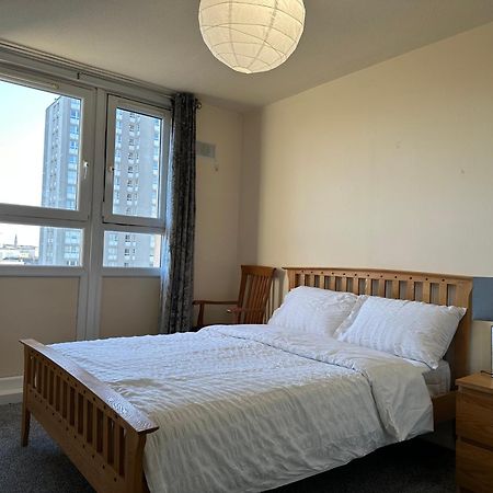 Amazing Room In Glasgow City Eksteriør billede